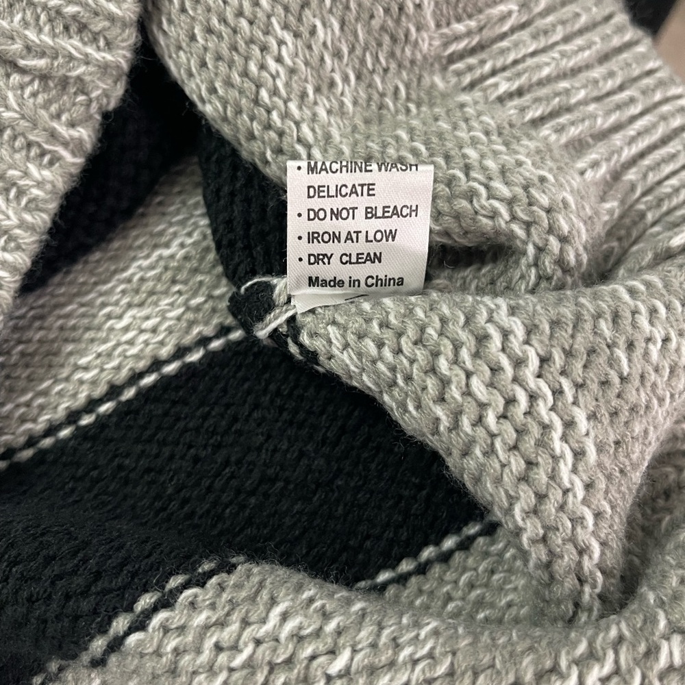 LF Millau Chunky Knit Oversized Hoodie/Sweater - Picture 11 of 11